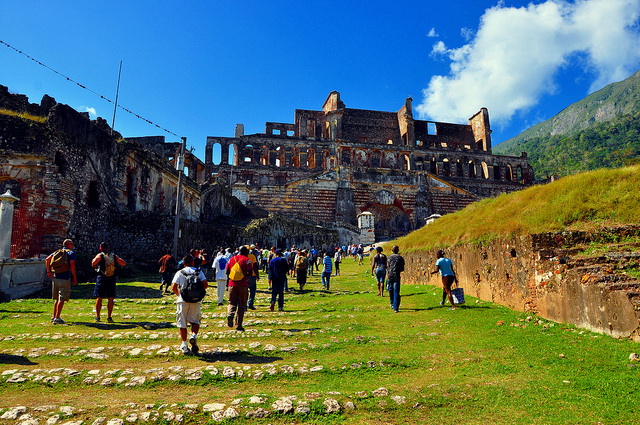Citadelle Laferrière tourists Citadelle Laferrière tourists